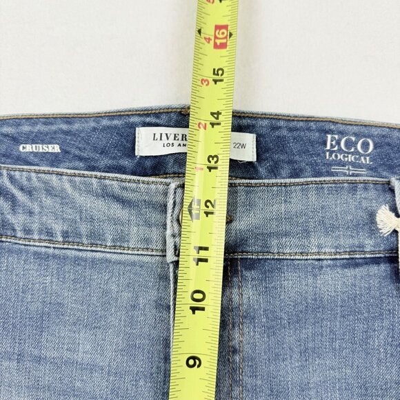 Liverpool Women's Eco Logical Cruiser Stretch Blue Denim Shorts 22W NWT $79.00 - Picture 11 of 12